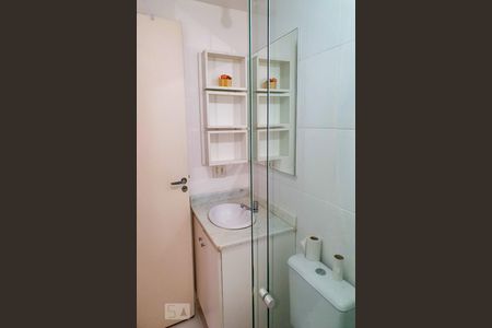 Banheiro  de apartamento para alugar com 2 quartos, 65m² em Jardim Itu Sabará, Porto Alegre