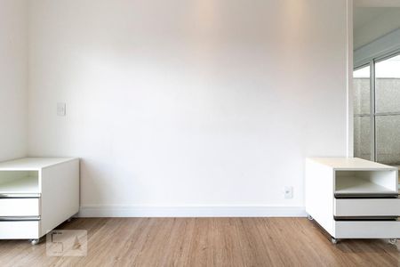 Suíte de apartamento para alugar com 2 quartos, 118m² em Vila Paulista, São Paulo