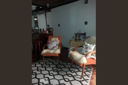 Casa à venda com 999m², 6 quartos e 8 vagas