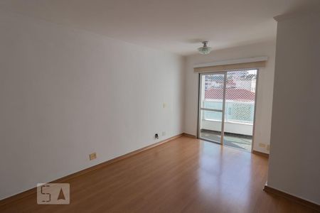 Sala de apartamento para alugar com 3 quartos, 75m² em Santa Teresinha, São Paulo