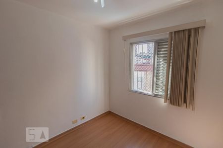 Dormitório 1 de apartamento para alugar com 3 quartos, 75m² em Santa Teresinha, São Paulo