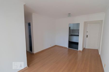 Sala de apartamento para alugar com 3 quartos, 75m² em Santa Teresinha, São Paulo