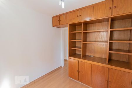 Dormitório 1 de apartamento para alugar com 3 quartos, 75m² em Santa Teresinha, São Paulo