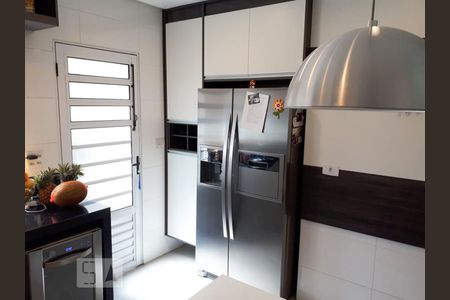 Casa para alugar com 220m², 4 quartos e 3 vagas Casa para alugar com 220m², 4 quartos e 3 vagasCozinha