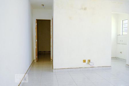 Sala/Cozinha de casa para alugar com 1 quarto, 45m² em Jardim Iva, São Paulo