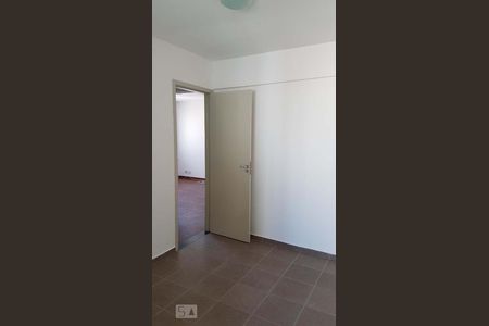 Quarto 3 de apartamento para alugar com 3 quartos, 85m² em Setor Oeste, Goiânia