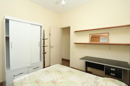 Quarto 1 de apartamento à venda com 3 quartos, 140m² em Copacabana, Rio de Janeiro