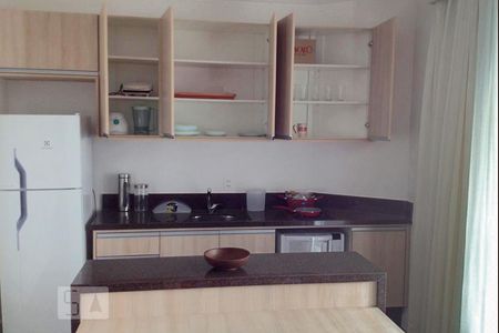 Cozinha de kitnet/studio para alugar com 1 quarto, 33m² em Bela Vista, São Paulo