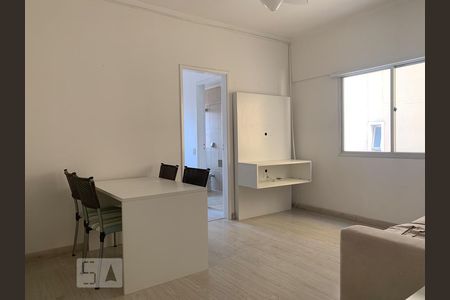 Sala de apartamento à venda com 1 quarto, 42m² em Cambuí, Campinas