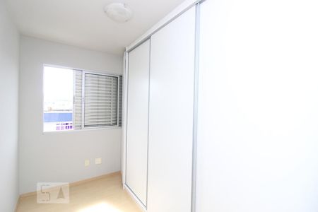 quarto 2 de apartamento para alugar com 3 quartos, 80m² em Santa Cruz, Belo Horizonte