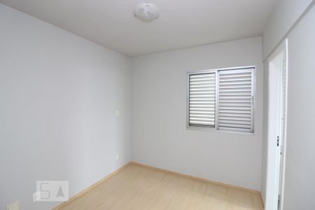 quarto 3 de apartamento para alugar com 3 quartos, 80m² em Santa Cruz, Belo Horizonte