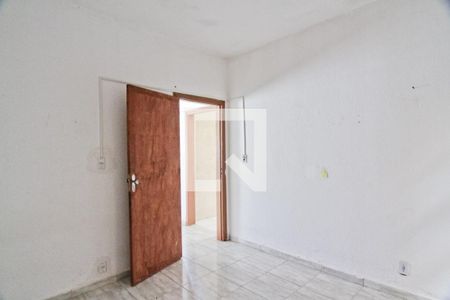 Quarto 1 de casa para alugar com 2 quartos, 60m² em Vila Picinin, São Paulo