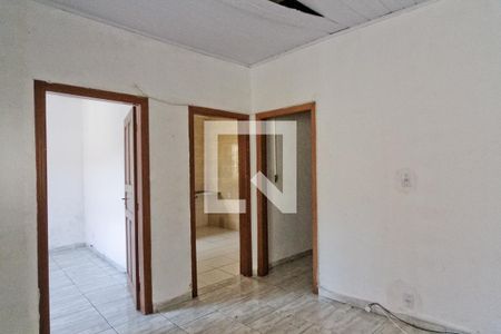 Sala de casa para alugar com 2 quartos, 60m² em Vila Picinin, São Paulo