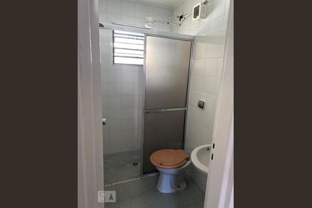 Casa à venda com 229m², 4 quartos e 2 vagas Casa à venda com 229m², 4 quartos e 2 vagasBanheiro 3 Suíte