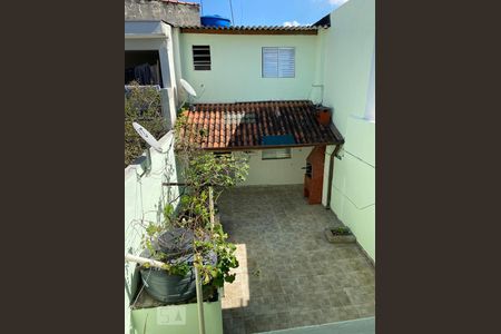 Casa à venda com 229m², 4 quartos e 2 vagas Casa à venda com 229m², 4 quartos e 2 vagasVista Quintal