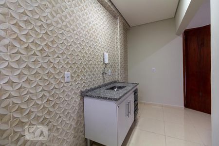 Cozinha de apartamento para alugar com 1 quarto, 30m² em Jaguaribe, Osasco