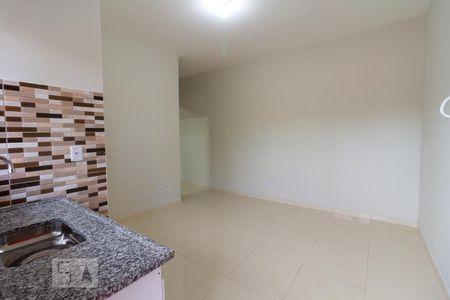 Cozinha de apartamento para alugar com 1 quarto, 30m² em Jaguaribe, Osasco