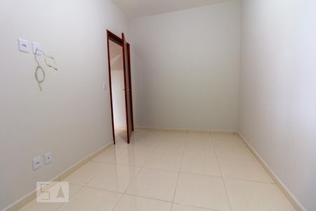 Quarto de apartamento para alugar com 1 quarto, 30m² em Jaguaribe, Osasco