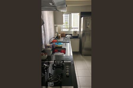 Cozinha de apartamento para alugar com 3 quartos, 109m² em Parque Industrial Tomas Edson, São Paulo