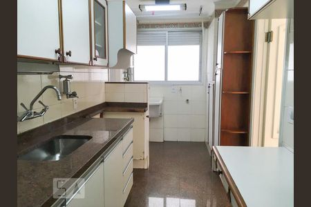 Cozinha de apartamento para alugar com 3 quartos, 82m² em Paraíso, São Paulo