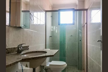 Banheiro  de apartamento à venda com 3 quartos, 87m² em Vila Santa Teresa, Santo André