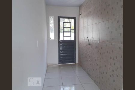 Cozinha de casa para alugar com 2 quartos, 60m² em Cidade Industrial, Curitiba