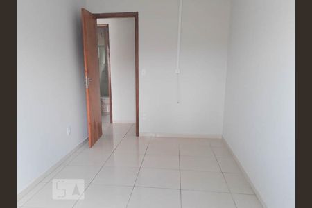 Quarto 2 de casa para alugar com 2 quartos, 60m² em Cidade Industrial, Curitiba