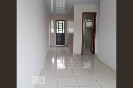 Sala de casa para alugar com 2 quartos, 60m² em Cidade Industrial, Curitiba