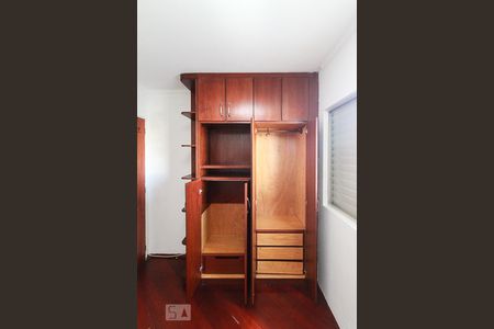 Quarto de apartamento para alugar com 2 quartos, 65m² em Vila Ivone, São Paulo