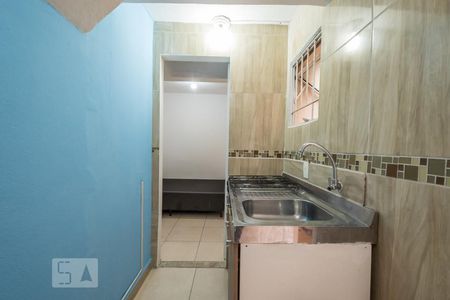 Cozinha de kitnet/studio para alugar com 1 quarto, 28m² em Campo Belo, São Paulo