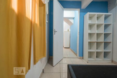 Quarto de kitnet/studio para alugar com 1 quarto, 28m² em Campo Belo, São Paulo