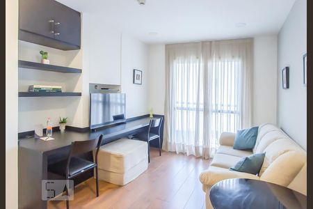 Sala  de apartamento para alugar com 1 quarto, 35m² em Indianópolis, São Paulo