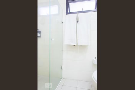 Banheiro Suíte  de apartamento para alugar com 1 quarto, 35m² em Indianópolis, São Paulo