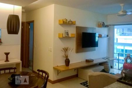 Sala de apartamento à venda com 2 quartos, 70m² em Recreio dos Bandeirantes, Rio de Janeiro