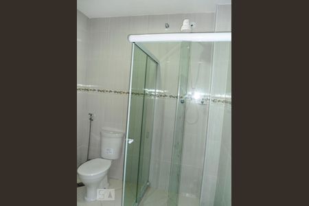 Banheiro de apartamento para alugar com 2 quartos, 64m² em Méier, Rio de Janeiro