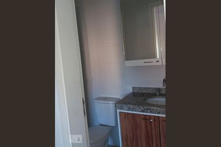 Banheiro de apartamento à venda com 2 quartos, 71m² em Teresópolis, Porto Alegre