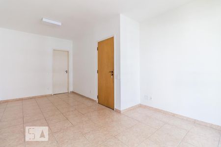 Sala de apartamento para alugar com 3 quartos, 85m² em Vila Zilda, São Paulo