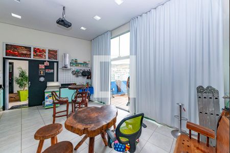 Casa para alugar com 470m², 3 quartos e 5 vagas Casa para alugar com 470m², 3 quartos e 5 vagasedícula