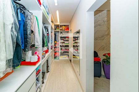 Casa para alugar com 470m², 3 quartos e 5 vagas Casa para alugar com 470m², 3 quartos e 5 vagasCloset da suíte