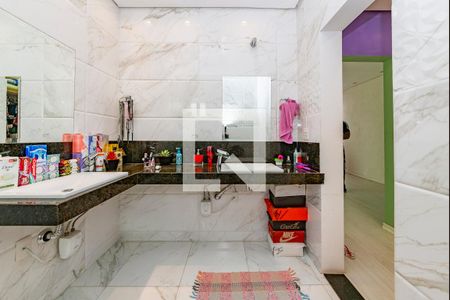 Casa para alugar com 470m², 3 quartos e 5 vagas Casa para alugar com 470m², 3 quartos e 5 vagasBanheiro da Suíte