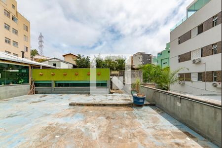 Casa para alugar com 470m², 3 quartos e 5 vagas Casa para alugar com 470m², 3 quartos e 5 vagasedícula