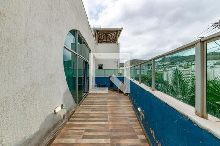 Casa para alugar com 470m², 3 quartos e 5 vagas Casa para alugar com 470m², 3 quartos e 5 vagasedícula