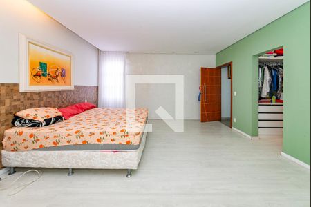 Casa para alugar com 470m², 3 quartos e 5 vagas Casa para alugar com 470m², 3 quartos e 5 vagasSuíte