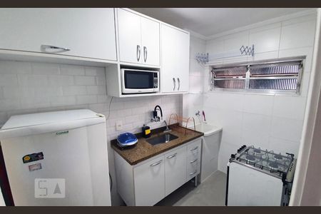 Cozinha de apartamento para alugar com 2 quartos, 42m² em Bela Vista, São Paulo