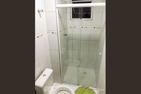 Banheiro de apartamento para alugar com 2 quartos, 62m² em Vila Galvão, Guarulhos