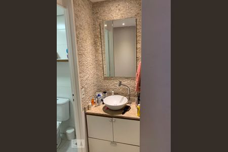 Banheiro de apartamento à venda com 2 quartos, 52m² em Anil, Rio de Janeiro