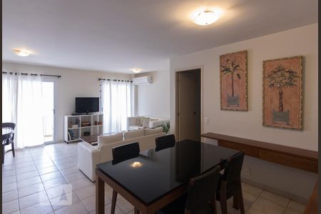 Apartamento à venda com 111m², 2 quartos e 2 vagasSala