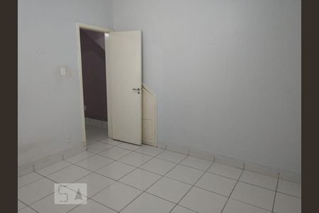 Quarto de apartamento para alugar com 1 quarto, 40m² em Setor Central, Goiânia