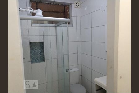 Banheiro de apartamento para alugar com 1 quarto, 40m² em Setor Central, Goiânia