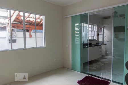 Sala de TV de casa de condomínio à venda com 3 quartos, 122m² em Taboão, São Bernardo do Campo